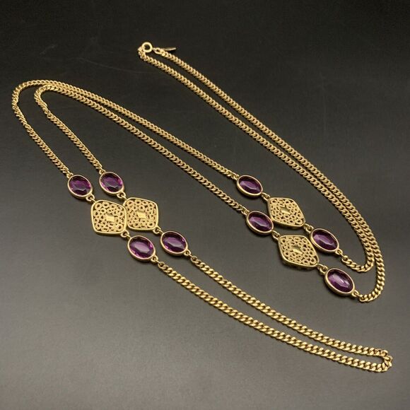 Vintage Sarah Coventry Fuchsia Bezel Rhinestones Long Station Necklace Gold Tone